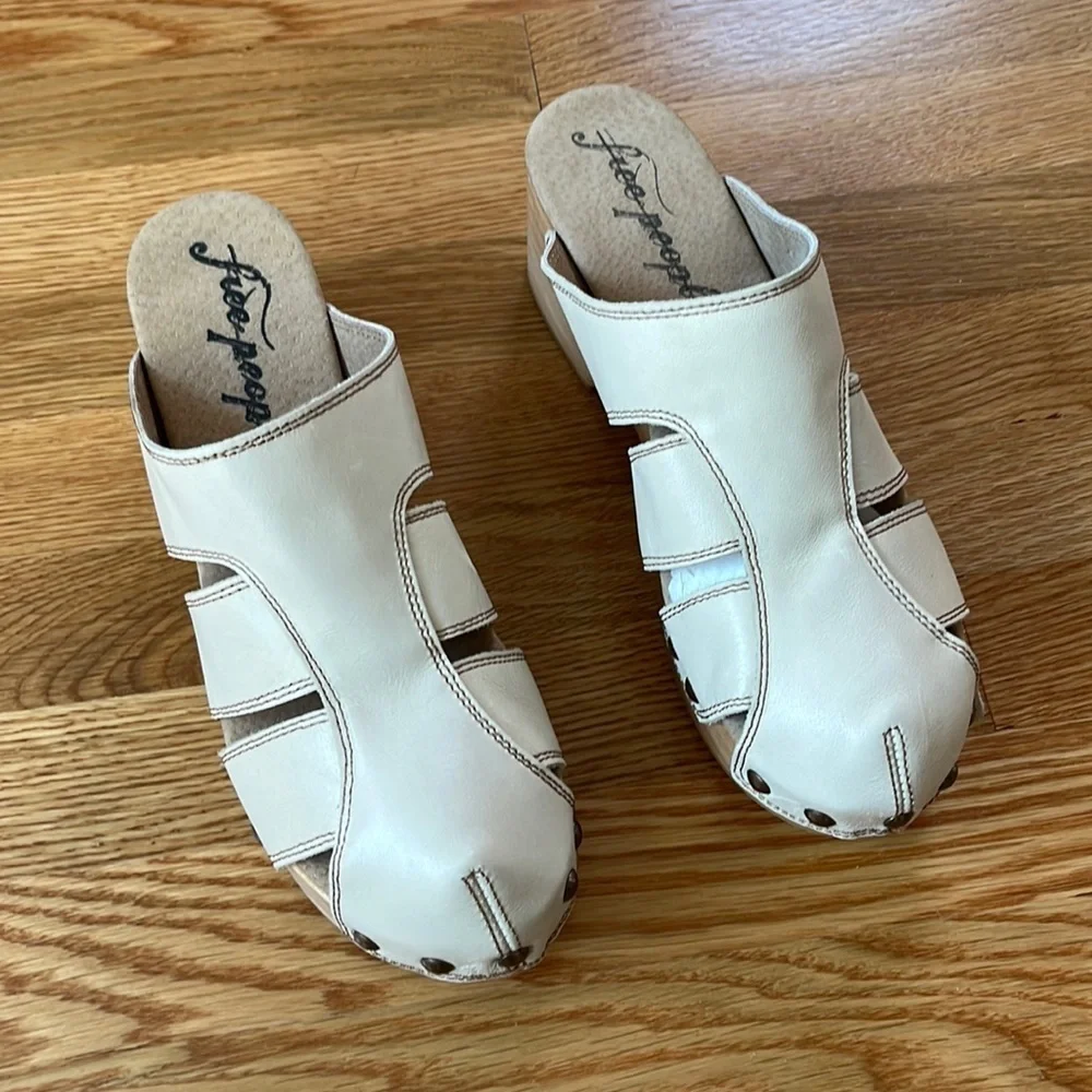 New Free People Libra studded clogs size 10 US 40 EU or 7 US 37 EU or 38 EU 8 US